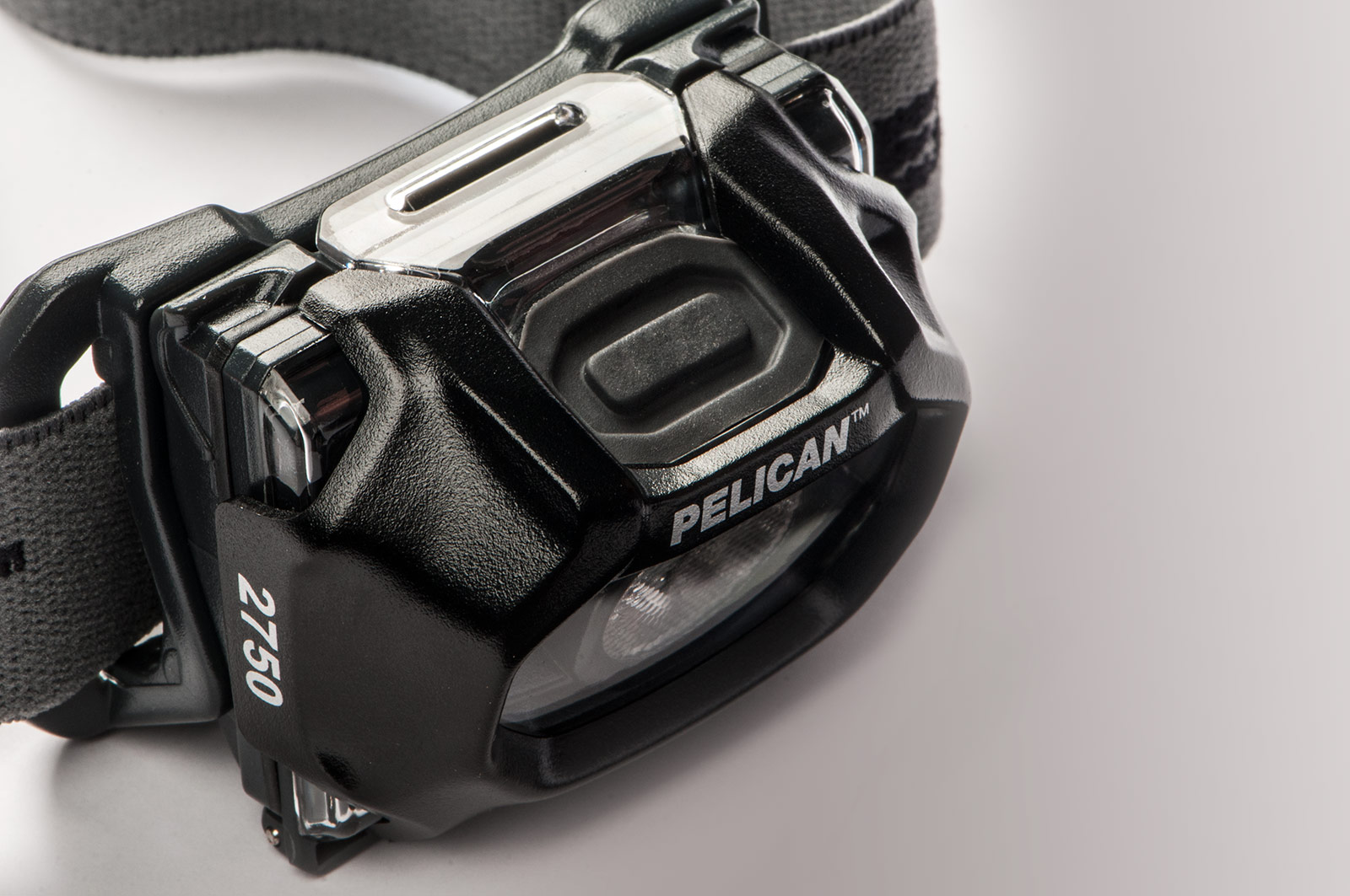 pelican-2750-best-weather-resistant-headlamp