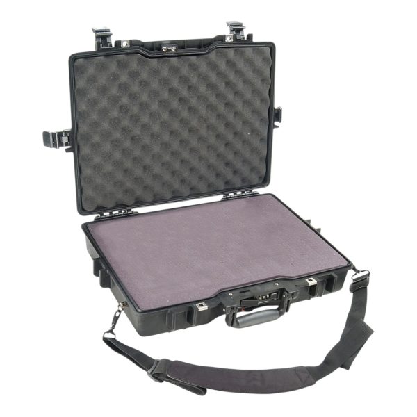 Pelican 1495 waterproof laptop carrying case photoroom