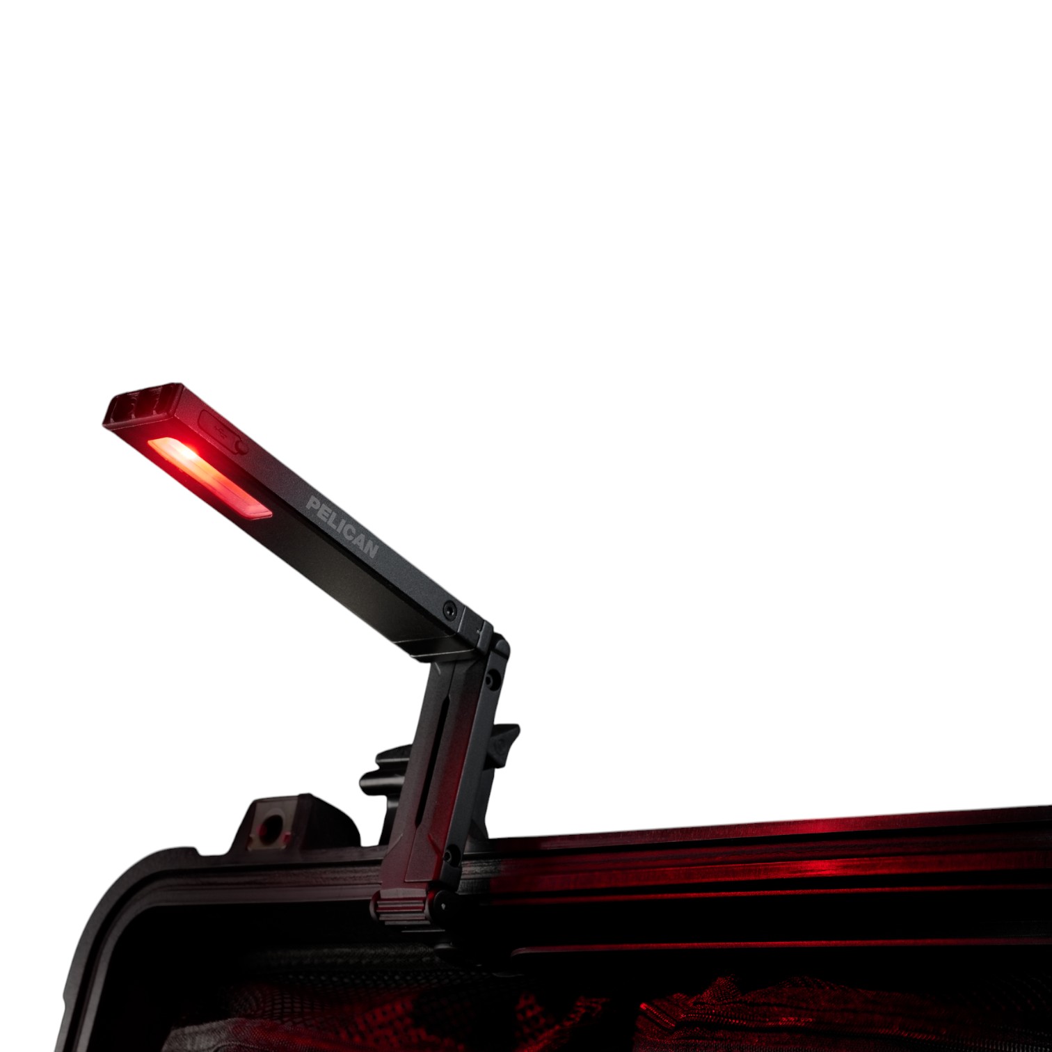 PEL_MODLIGHT_ONWHITE_Detail_red PEL MODLIGHT ONWHITE Detail red