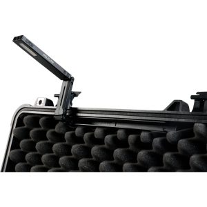 PEL MODLIGHT ONWHITE PHOTO CASE USAGE 2 DETAIL OPEN